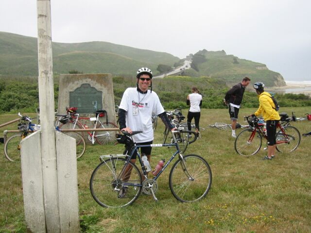 The first lunch stop, on a foggy day at the coast.